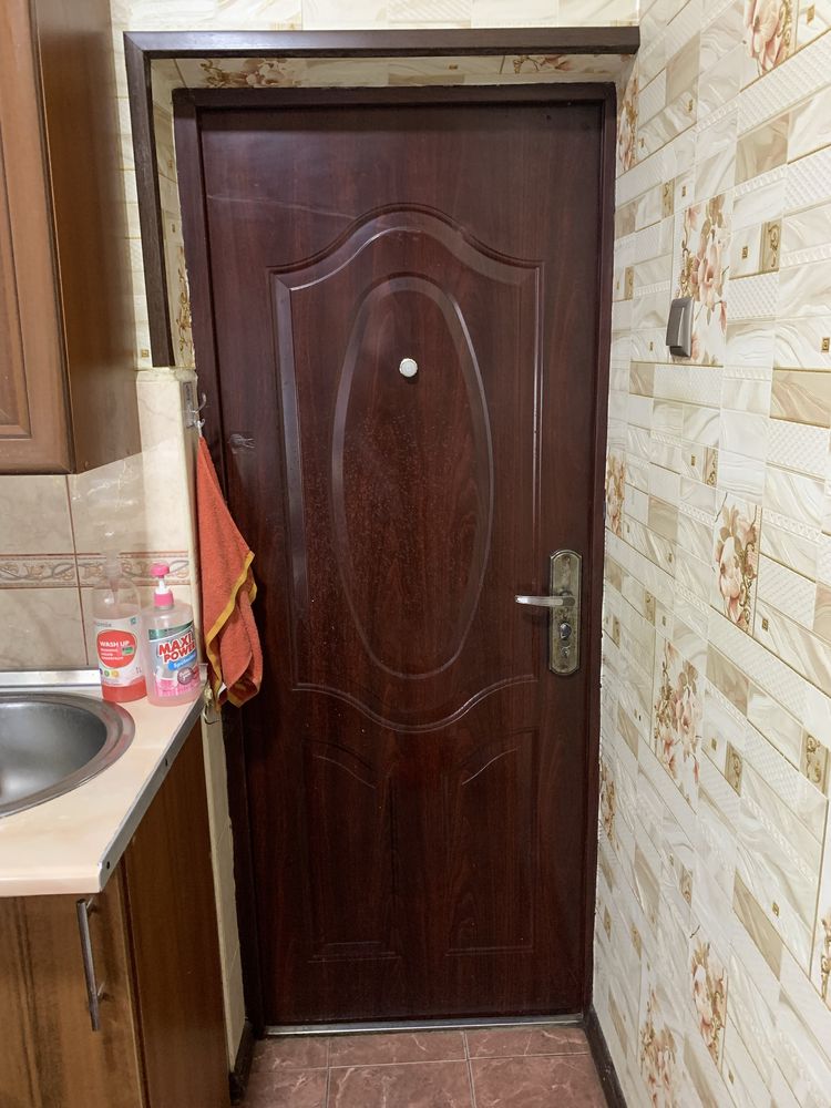 Продам металеві двері