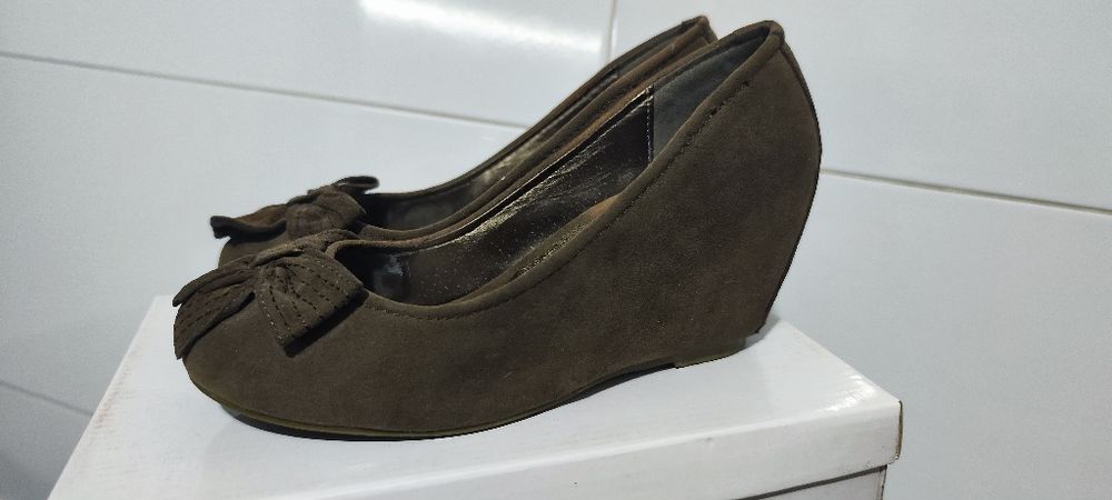 Sapatos Senhora 37/38