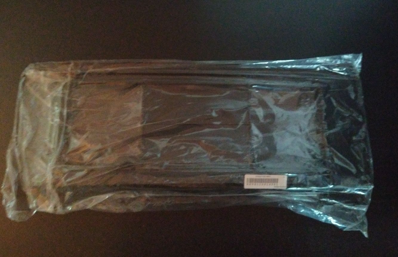 Porta partituras para vários modelos Yamaha de pianos ou órgãos. Novo
