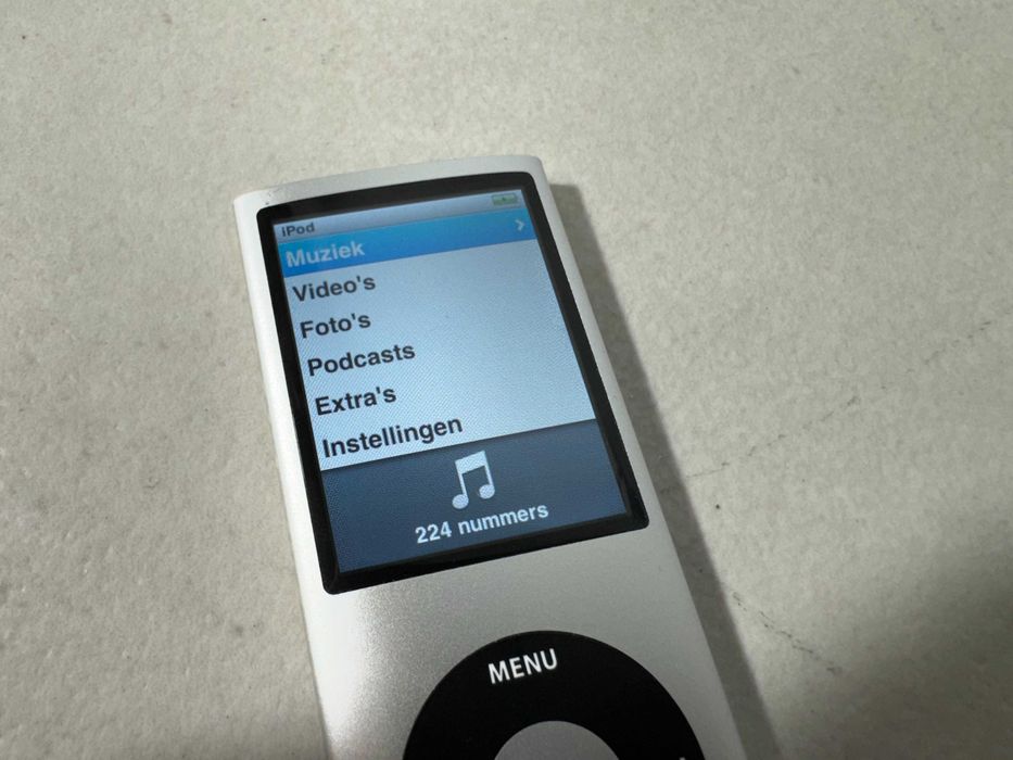 Apple iPod Nano 4 A1285 , 8GB