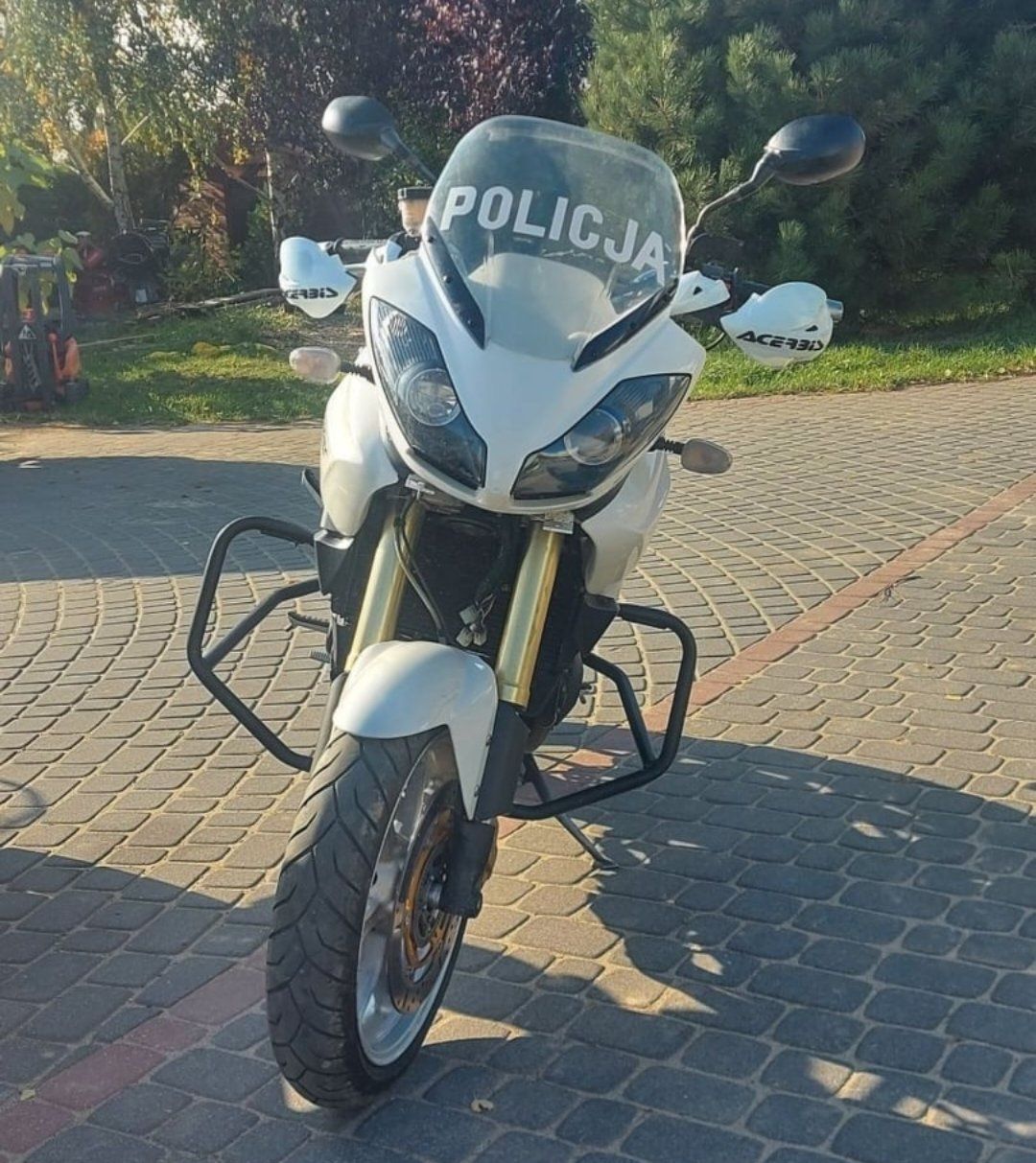 Triumph tiger 1050 motocykl policyjny( honda cbf 1000) sc59 sc58