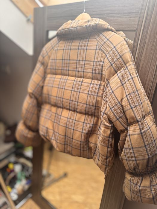 Пухова куртка в клітинку ONLY