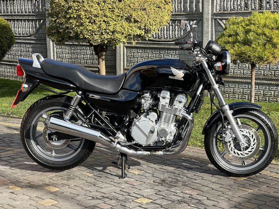 Honda CB750 Seven Fifty (4550$)