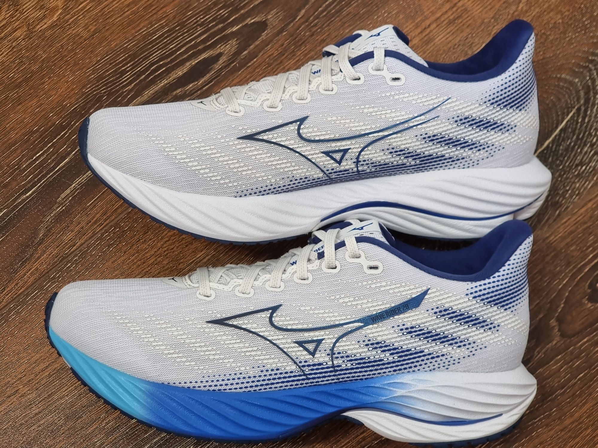 Оригінал 100% чоловічі кросівки Mizuno WAVE RIDER 28   EUR 42.5