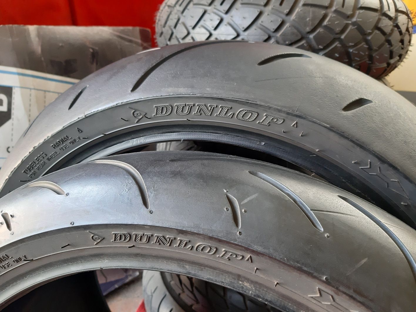 Мото 120/70 ZR17 + 190/50 ZR17 Dunlop Sportmax D214 из Германии