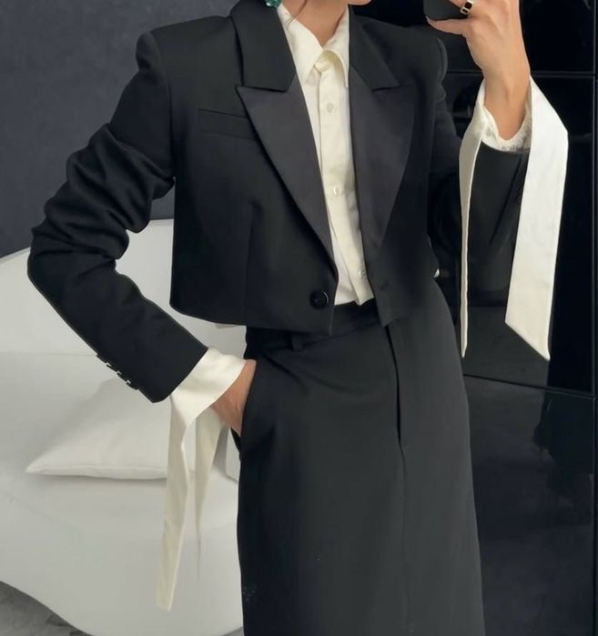 Укорочений оверсайз піджак