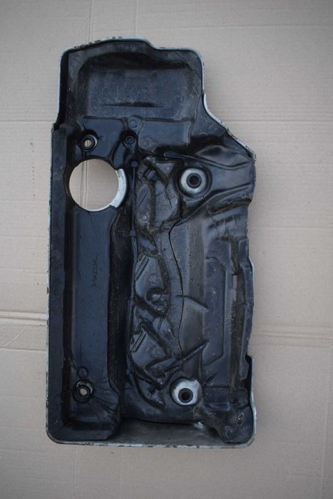 pokrywa osłona na silnik CANTER FUSO 3.0 D 09R.