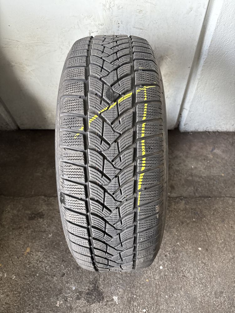 4x Opony DUNLOP WinterSport 5 235/65R/17