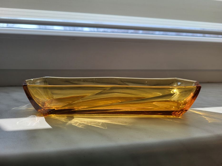 Szklana przedwojenna podstawka Moser