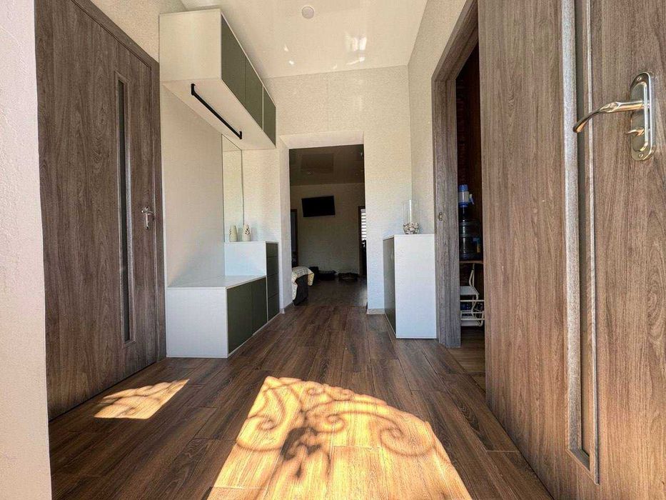 Продам Дом ул. Данила Заболотного . Левый берег.