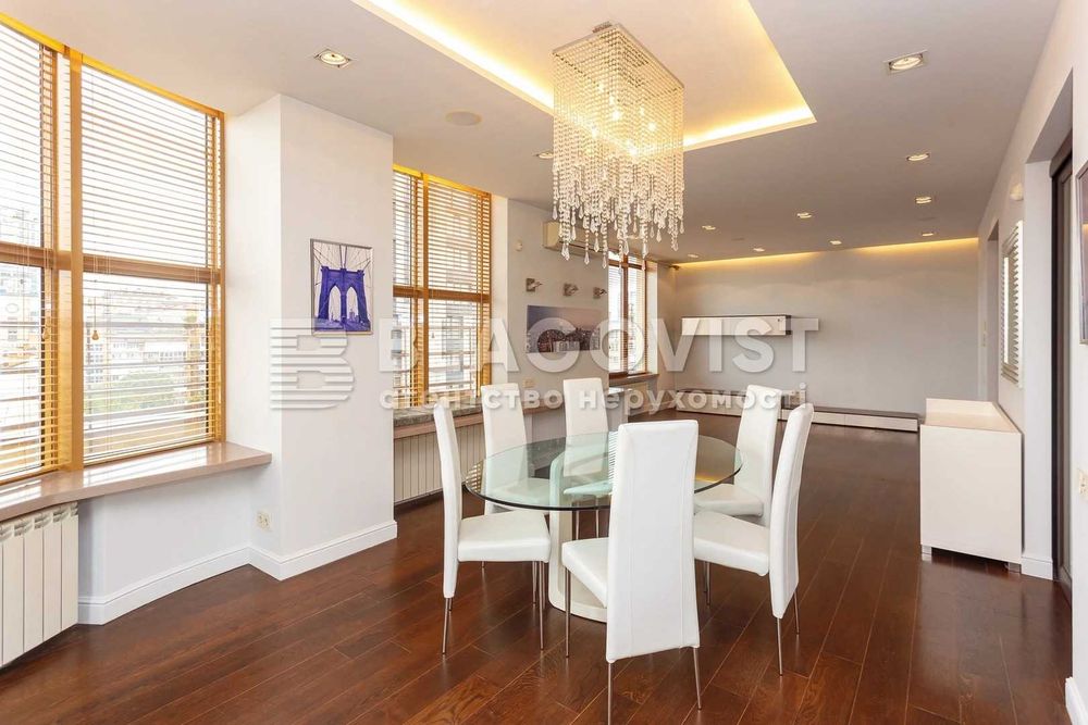 Продам 3-кімнатну квартиру в ЖК Дипломат!