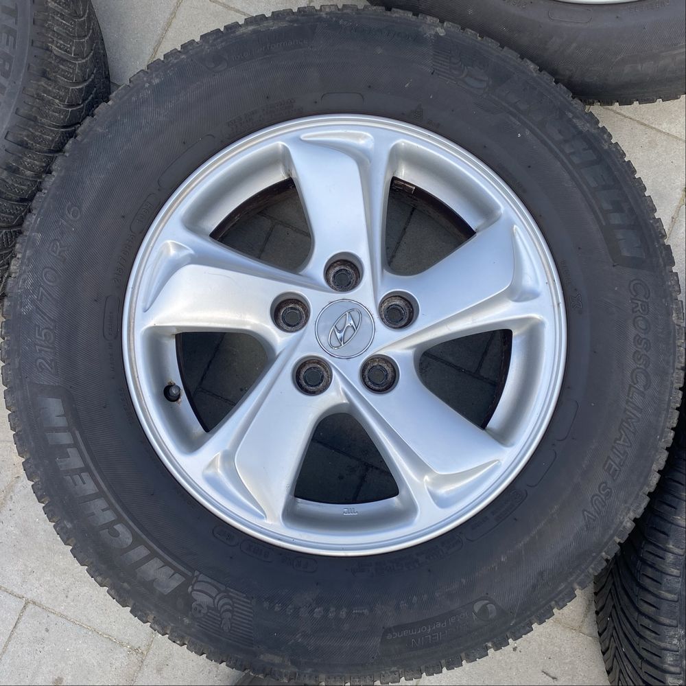 Alufelgi z oponami 215/70 R16 Hyundai IX35 Tucson Kia Sportage ASX