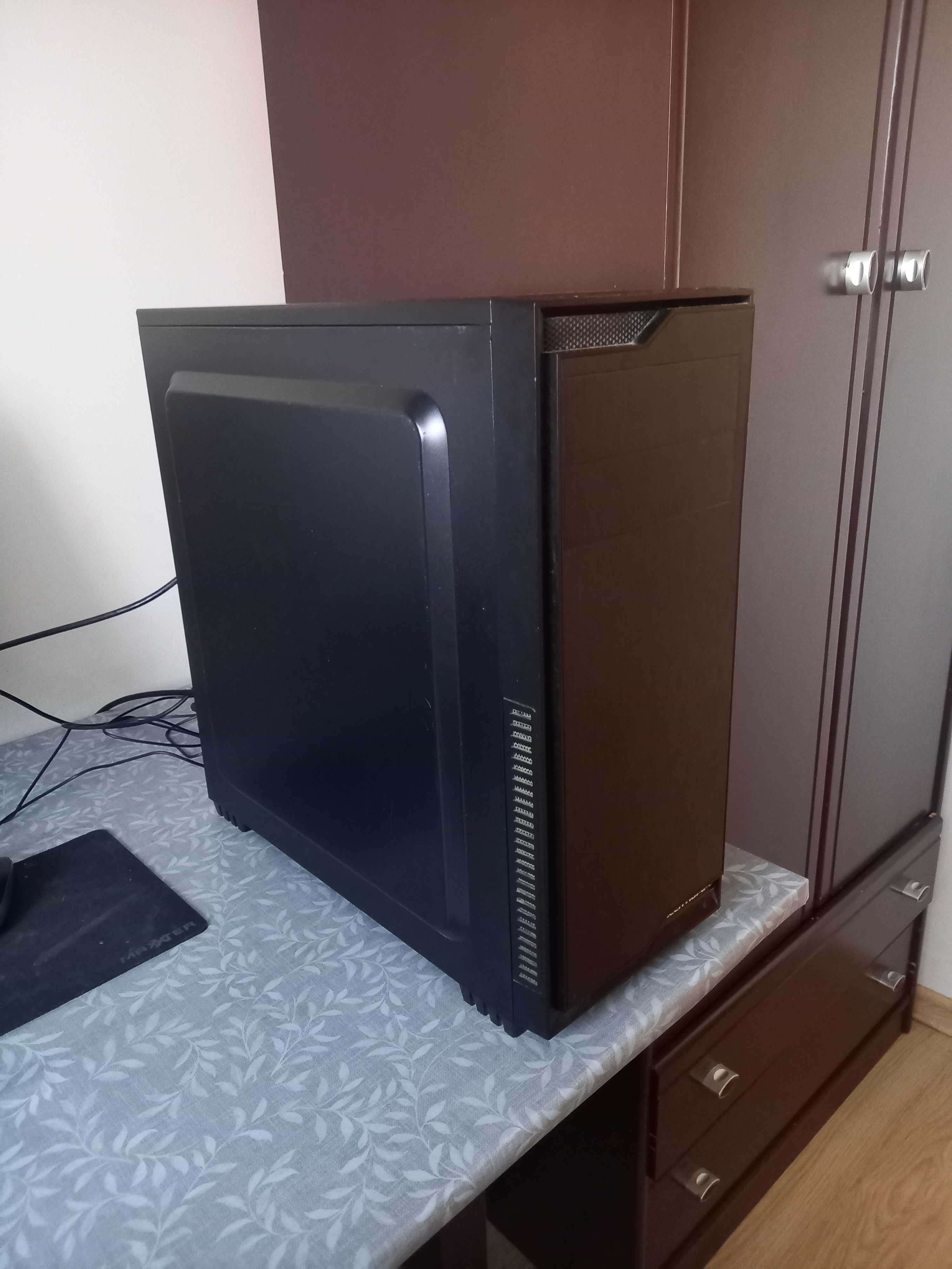 Komputer i7 7700 Rx 6600 8gb 16gb ddr4 250 ssd 1tb hdd Vero l2 500w