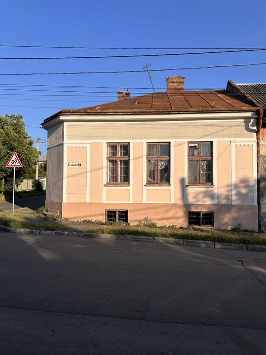 Будинок під ремонт, вул. Багряного, 11 кут Маріупольської Зої Космодем