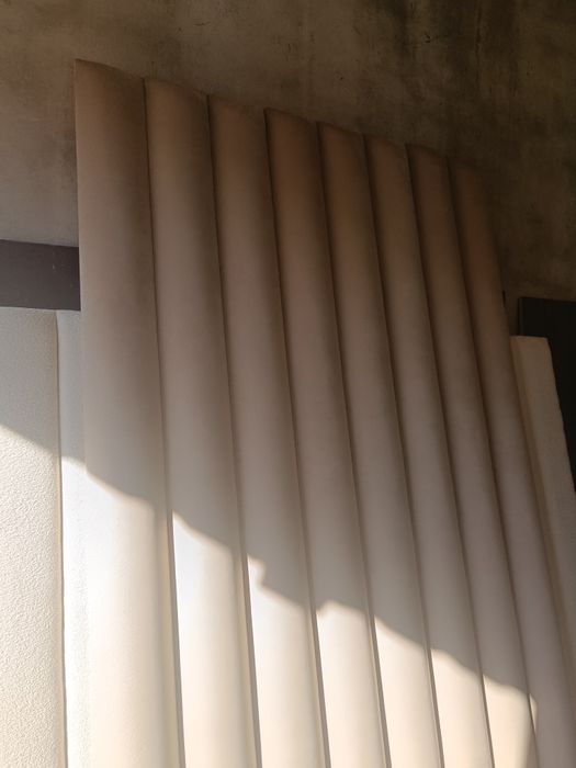 Łóżko panele tapicerowane do ściany łoże sypialnia tapicerowana stelaż