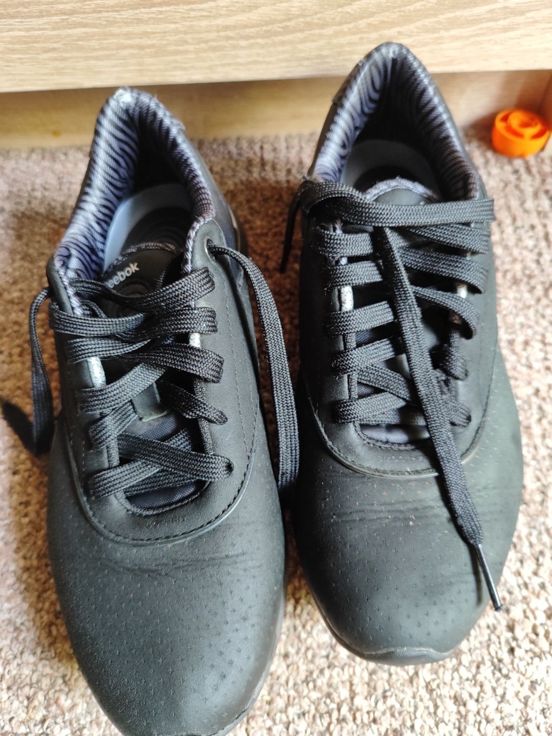 Reebok EasyTone 37