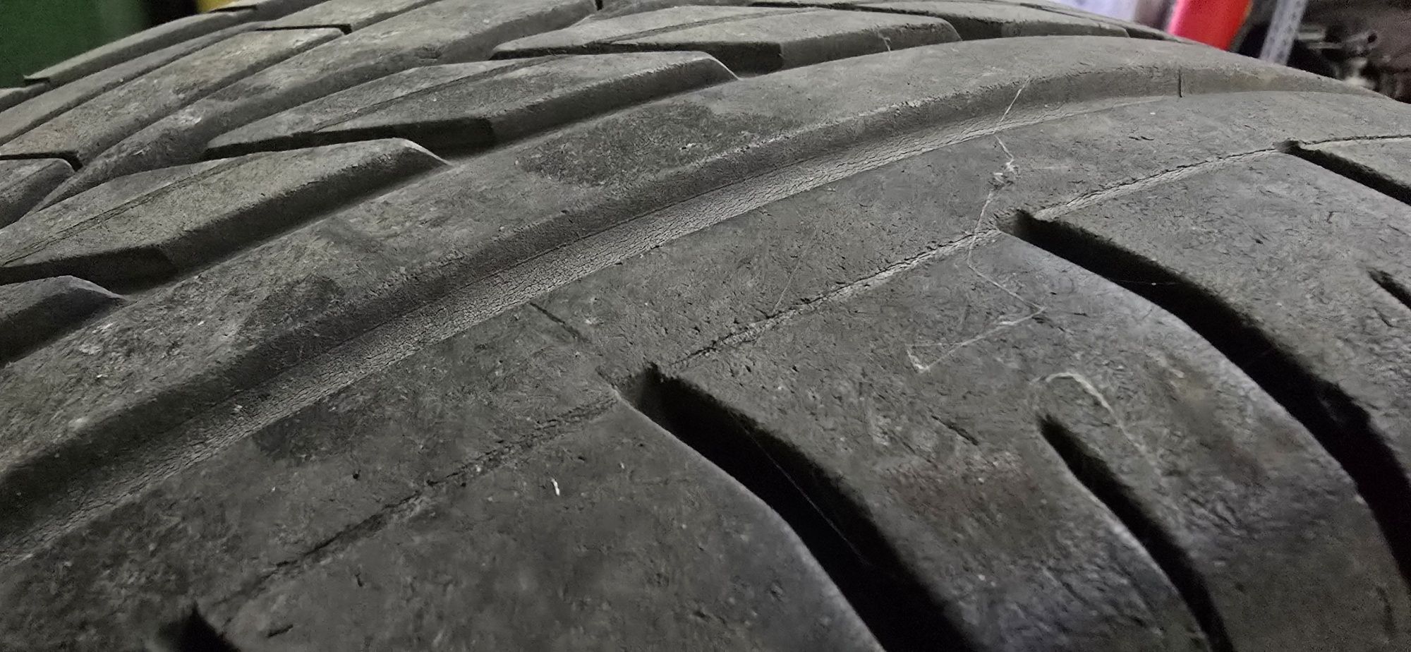 Opony GoodYear 235/55 R17
