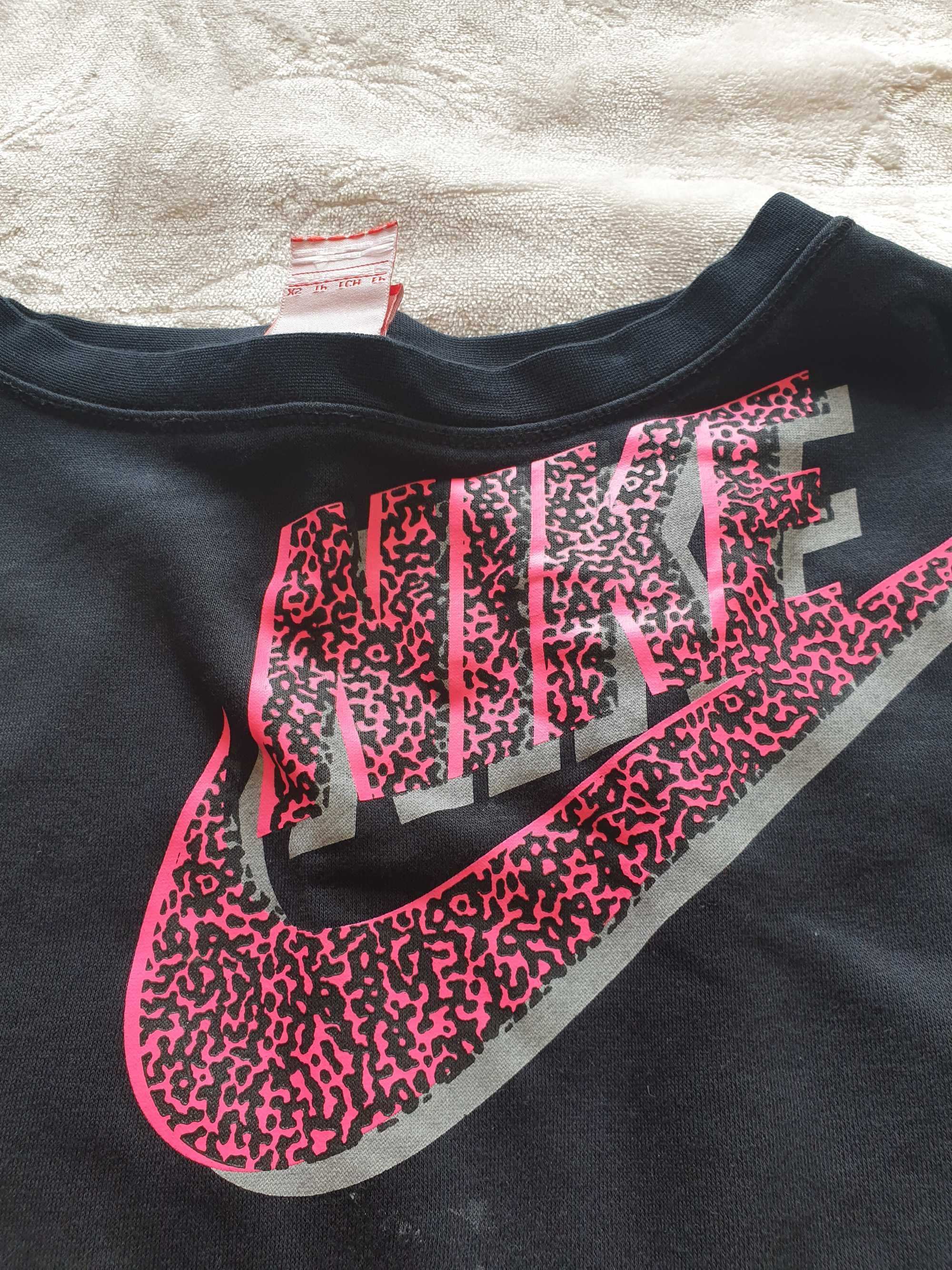 Sweat marca Nike original tam. 7-8 anos usada em bom estado