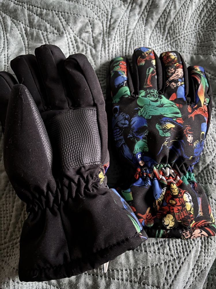 Rękawiczki narciarskie H&M 134/140 Marvel
