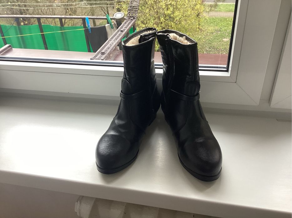 Kozaki damskie ocieplane rozm 4/37