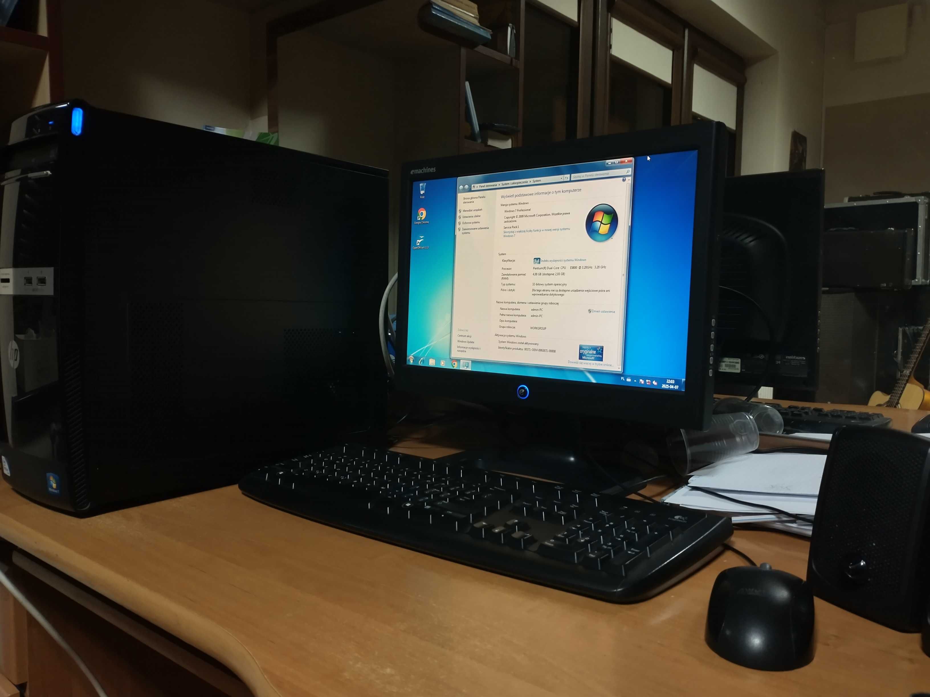 Firmowy zestaw komputerowy HP 500B MT z monitorem i akcesoriami