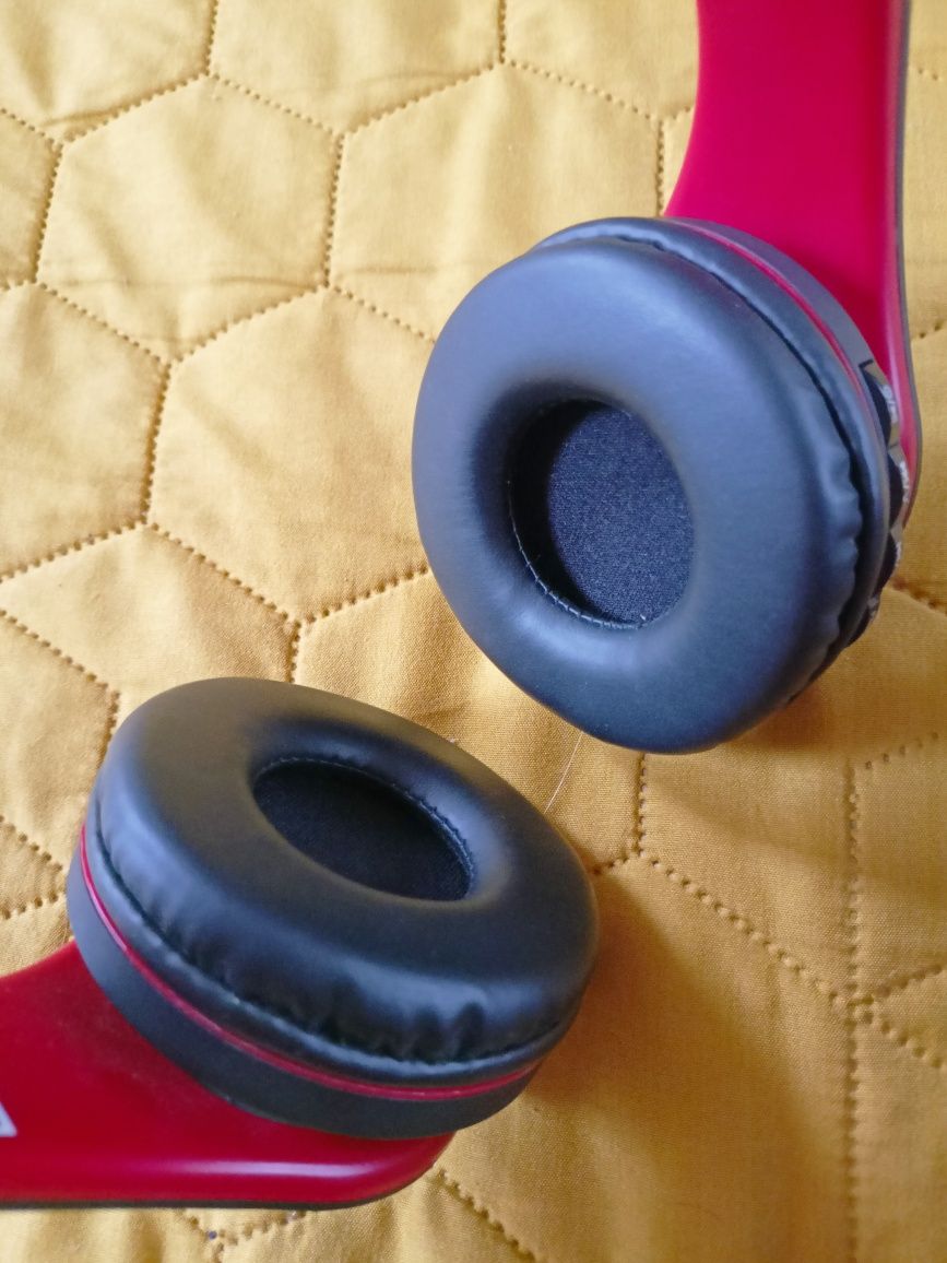 Słuchawki Bezprzewodowe Bluetooth BTH101R