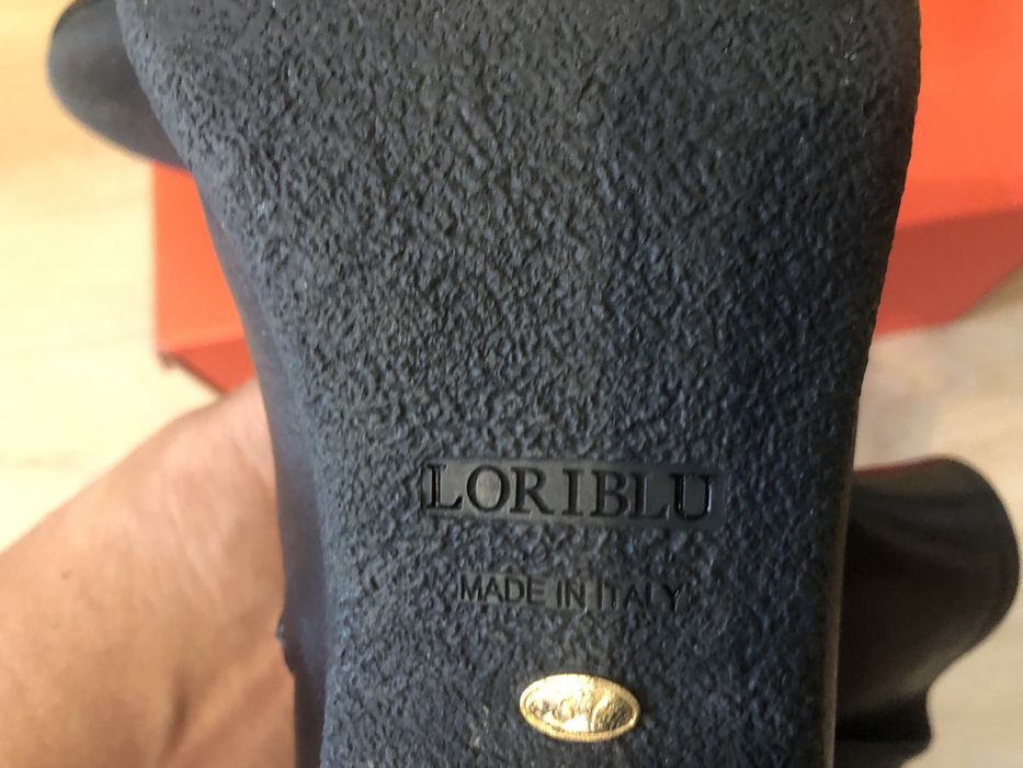 Продам женские кожаные сапоги LORIBLU (37 р) оригинал