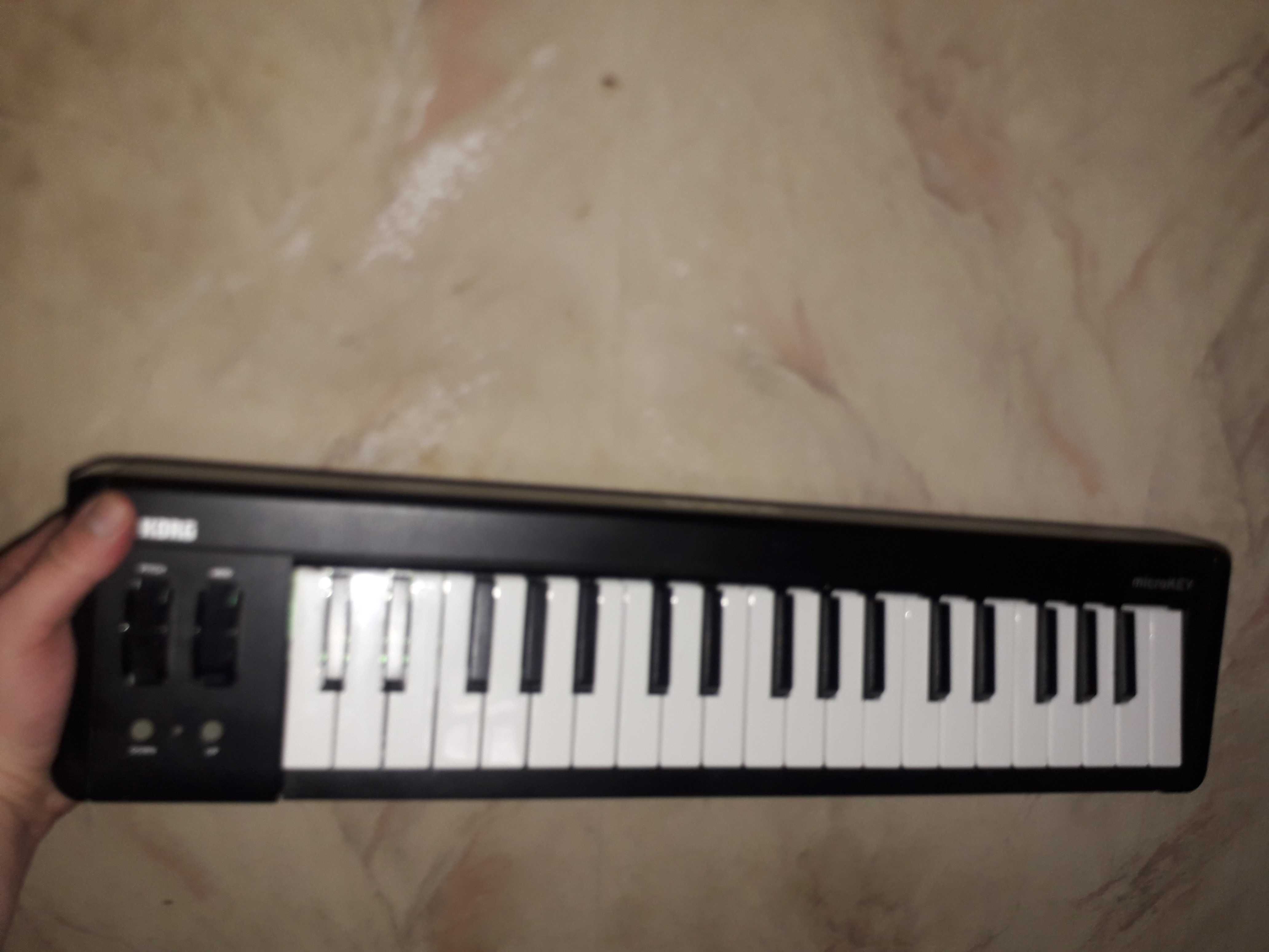 Midi-клавіатура Korg MICROKEY2-37