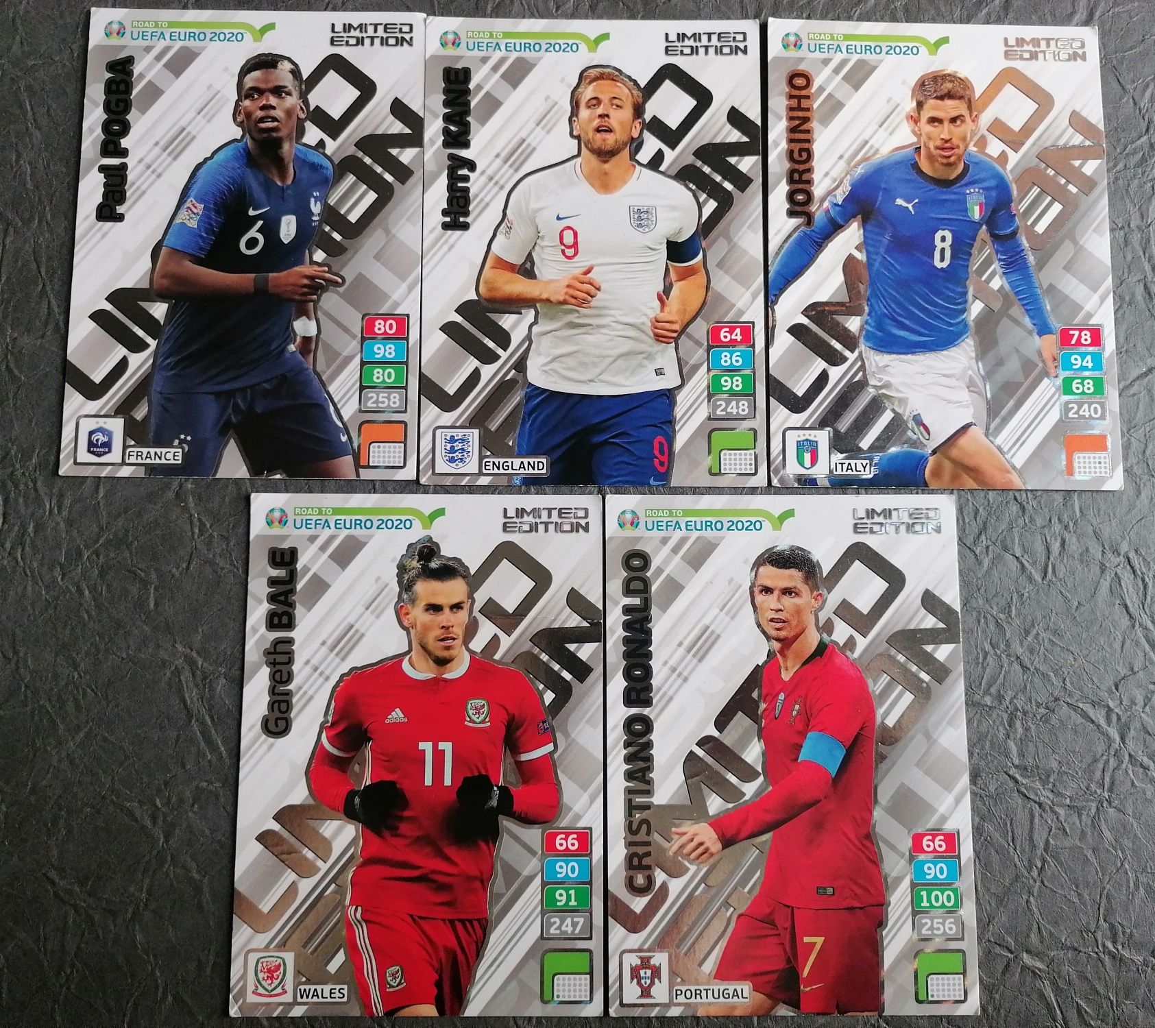Karty UEFA Euro 2020 XXL Limited