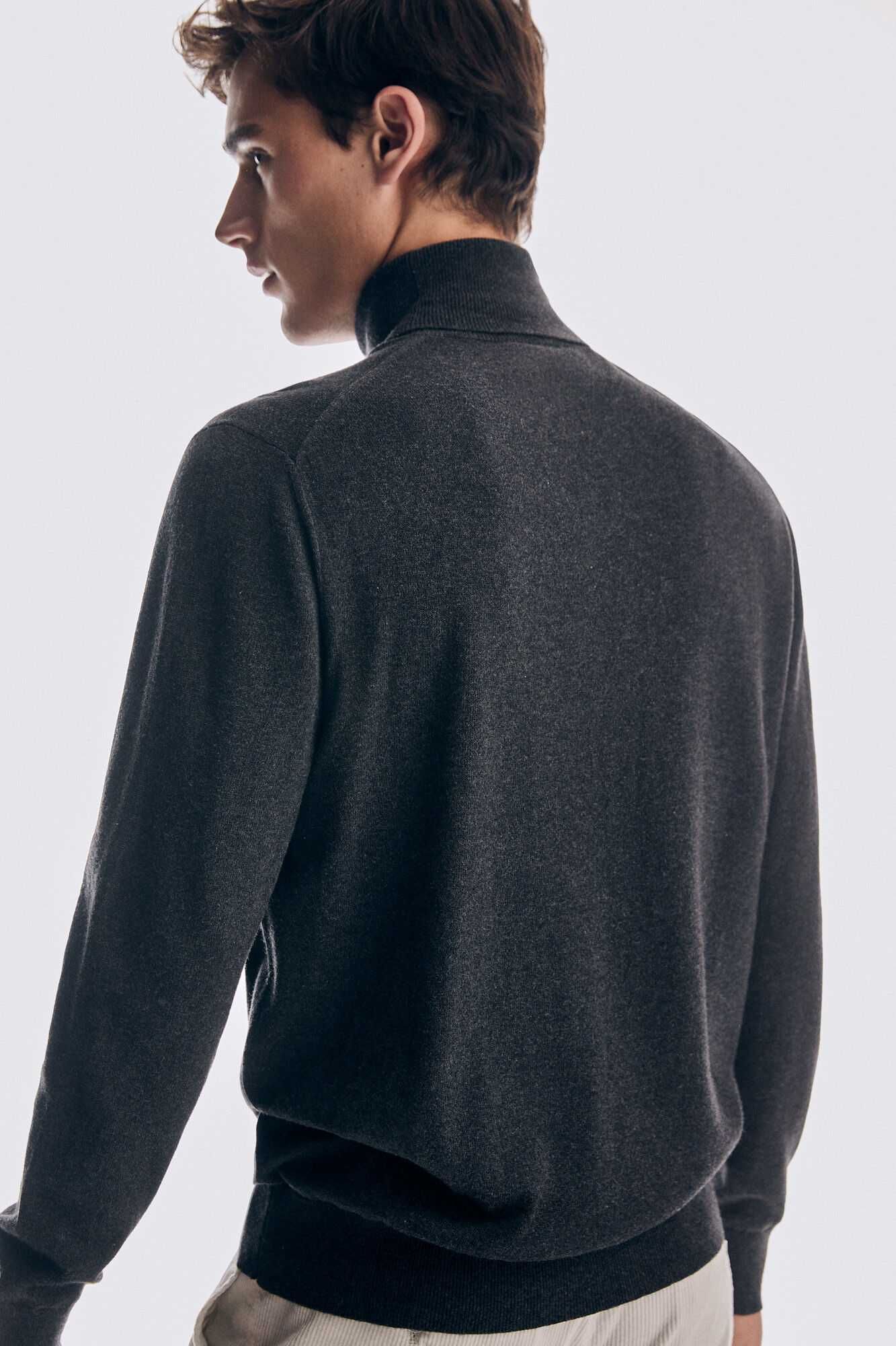Camisola gola alta Pedro del Hierro tamanho M