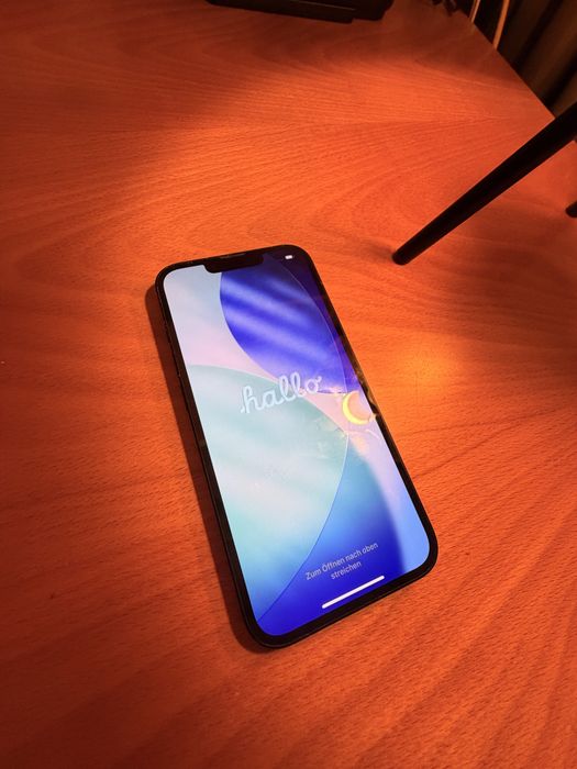 iPhone 13 256GB | Excelente Estado | Com Capa + Carregador – 350€