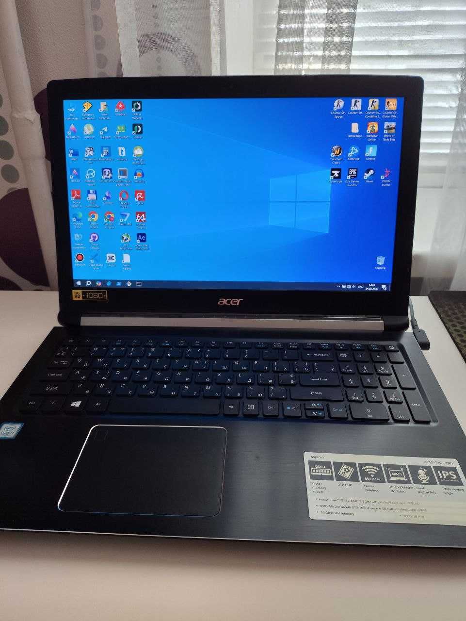 В отличном состоянии Acer Aspire A715-71-76X5