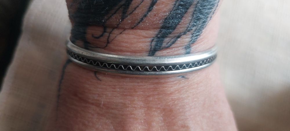 Продам серебро браслет