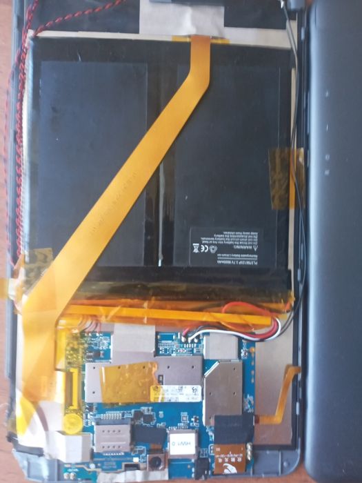 Планшет NOMi ultra4LTE на запчастини