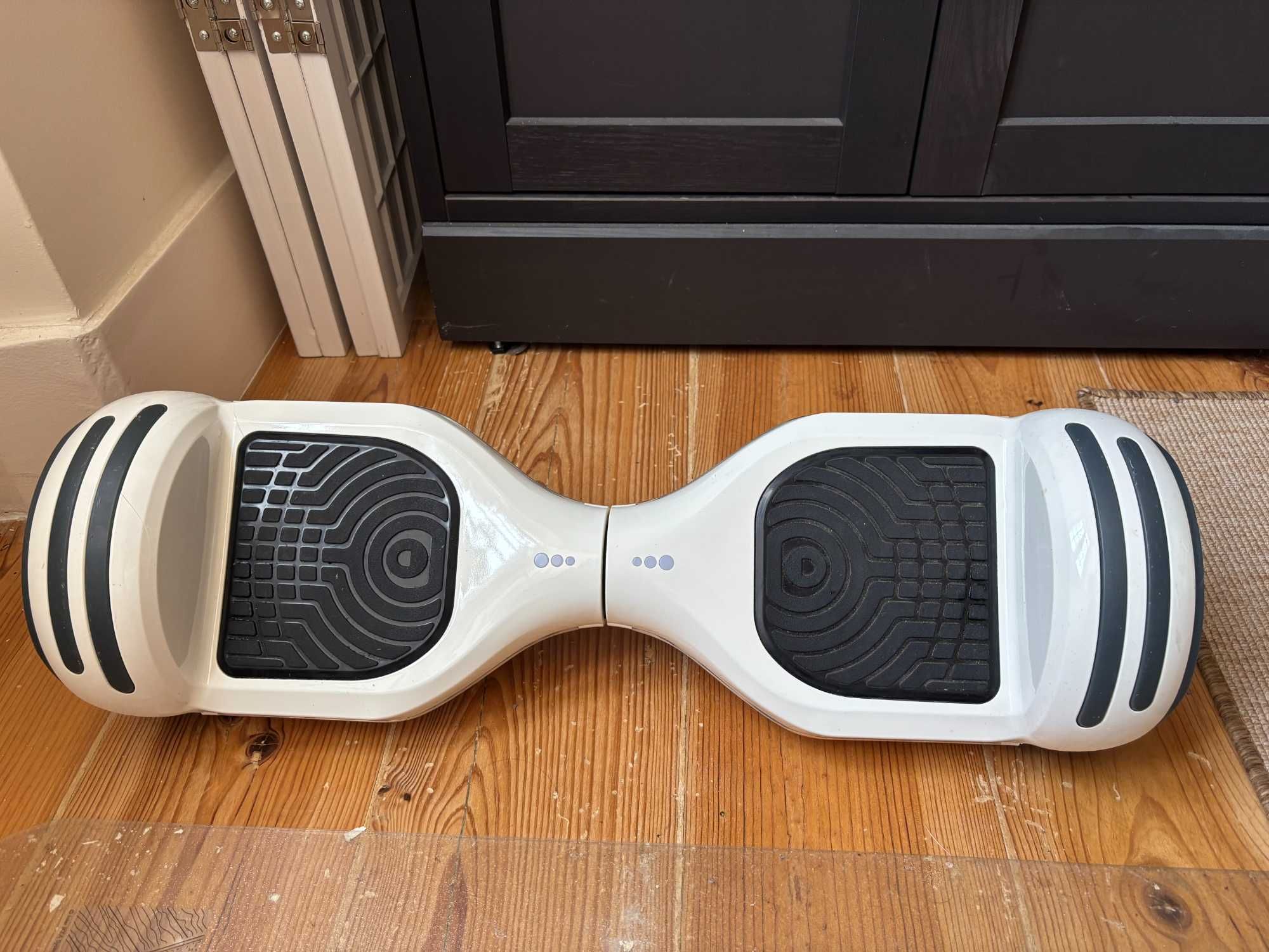 Hoverboard com luzes LED, manual de instruções, sem carregador
