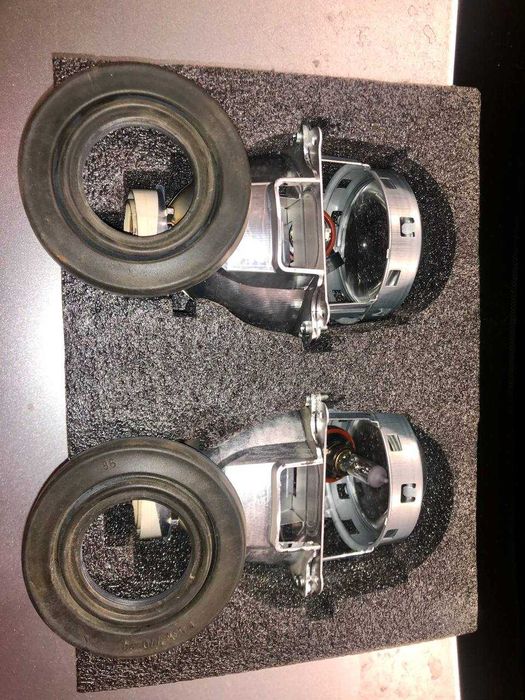 Лінзи автомобільні оригінальні Toyota Camry