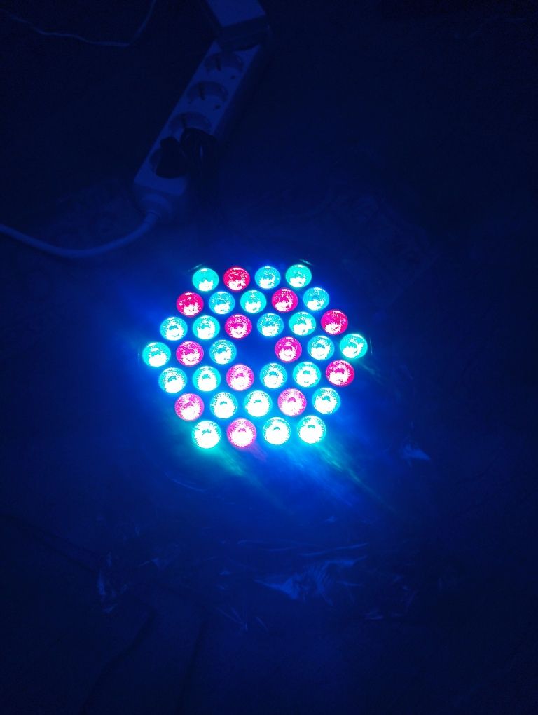 Lampy dyskotekowe LED oświetlenie sceniczne