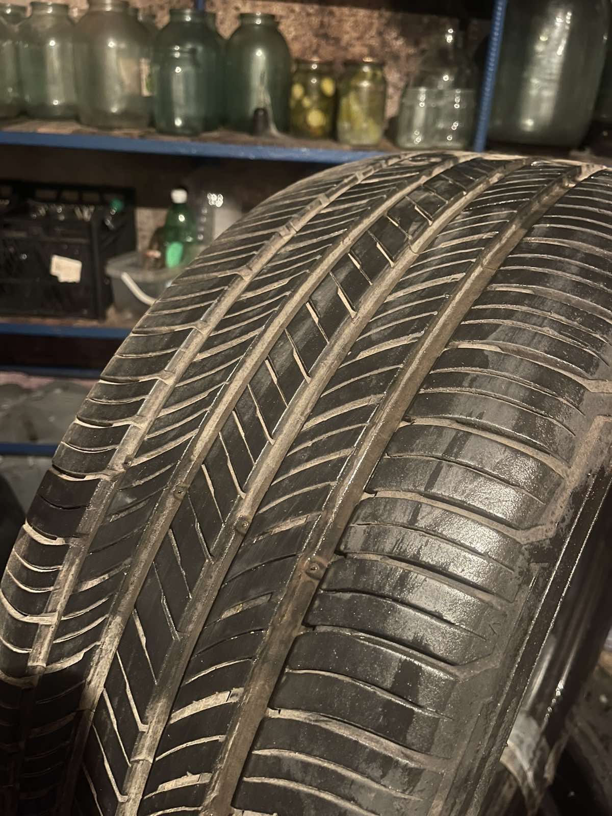 225 55 R 19 111H KUMHO Crugen HP71