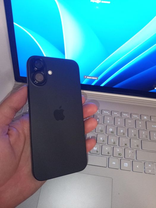 Iphone 16 + 128Gb black