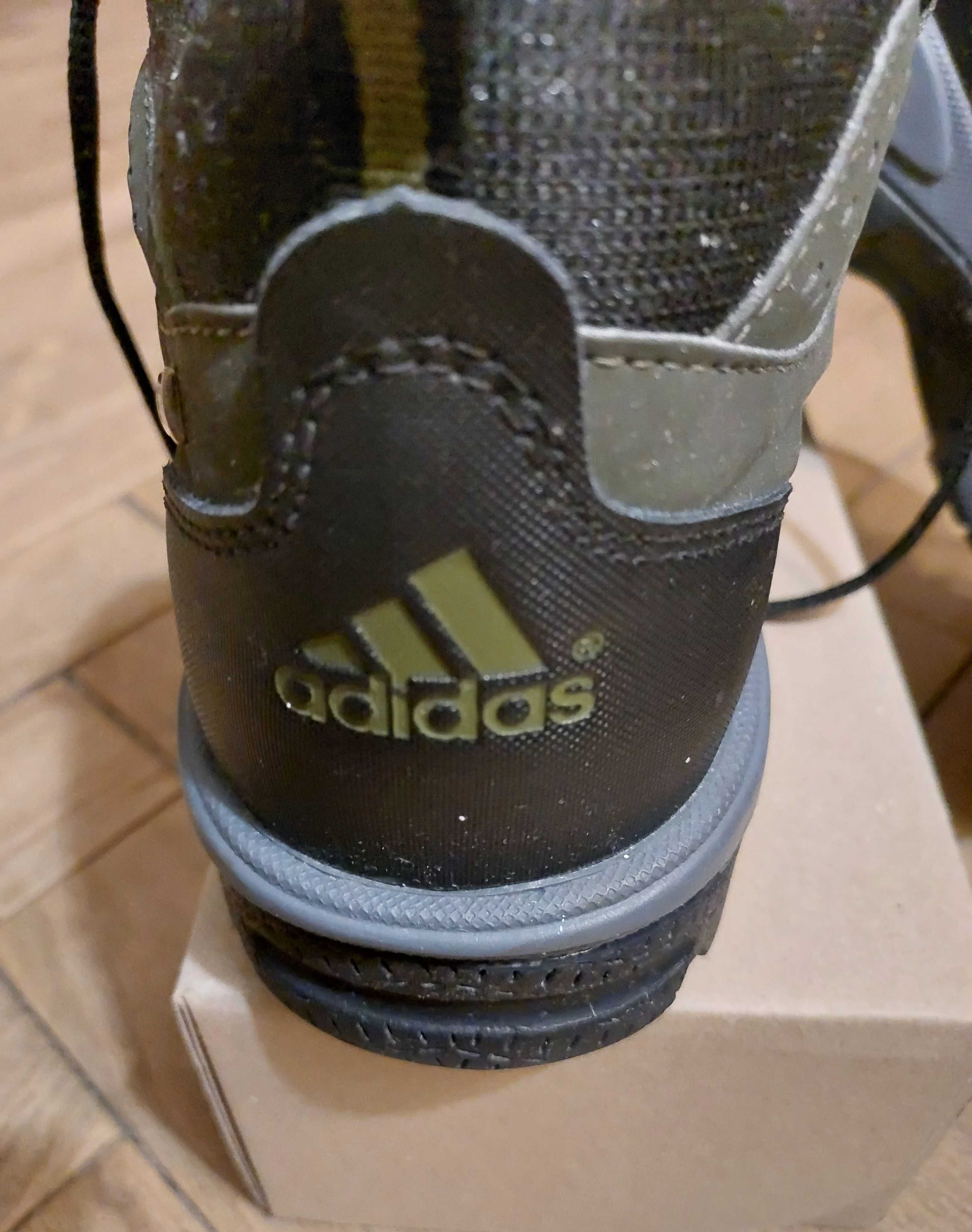 Ботинки (кроссовки) Adidas