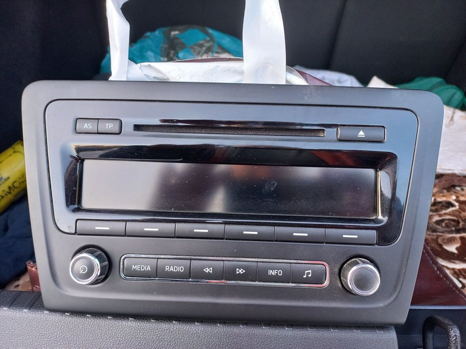 Автомагнітола для Skoda Rapid