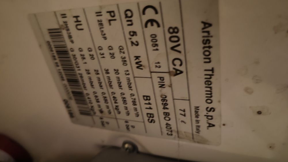 Piec gazowy do podgrzewania wody Ariston 77L 80V CA