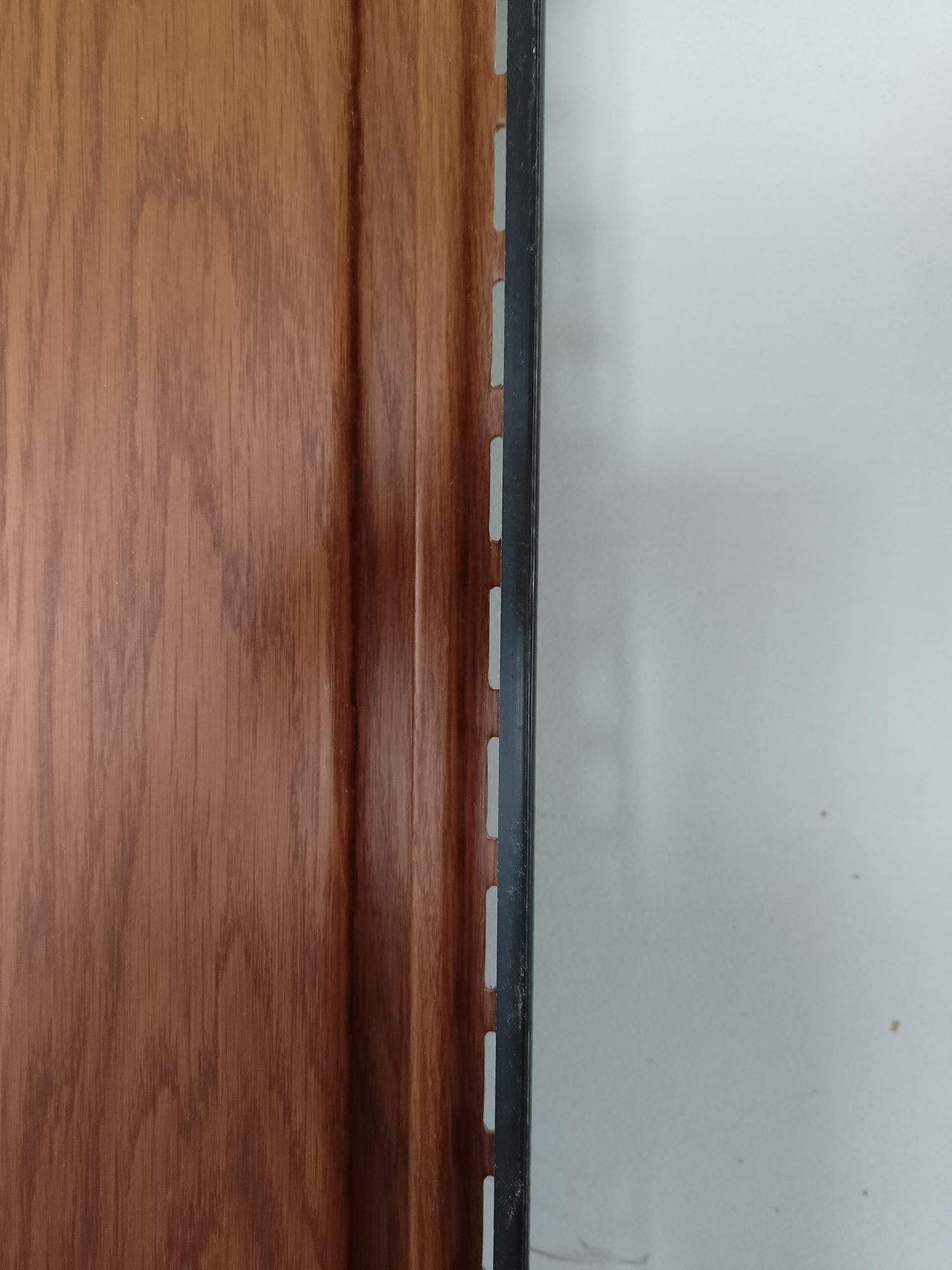 Podbitka dachowa Infratop złoty dąb panel z ukrytą wentylacją VOX