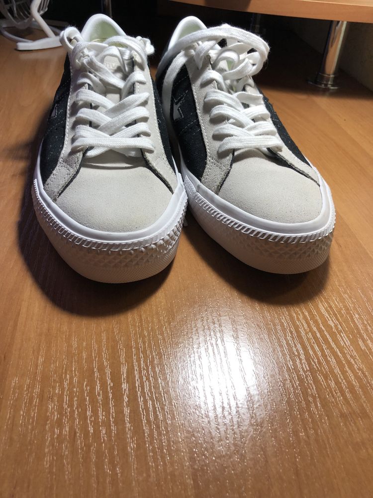 Кроссовки Convers