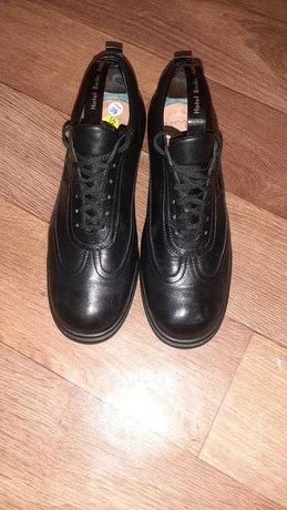 Шикарные мягенькие кожаные туфельки на шнурках vero cuoio! размер 39.