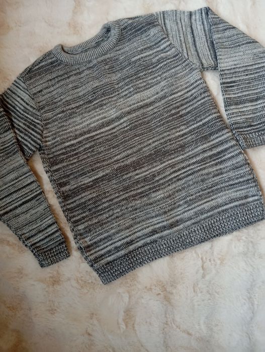 Продам новий дитячий светр 158-164