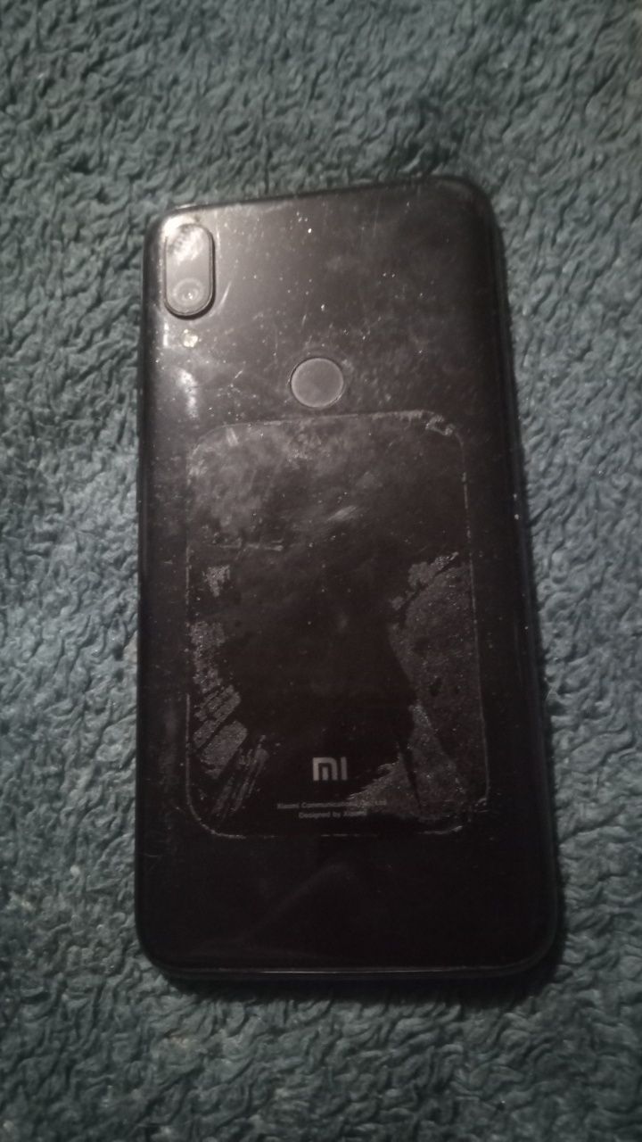 Продам телеф Mi Phone,Mi Play