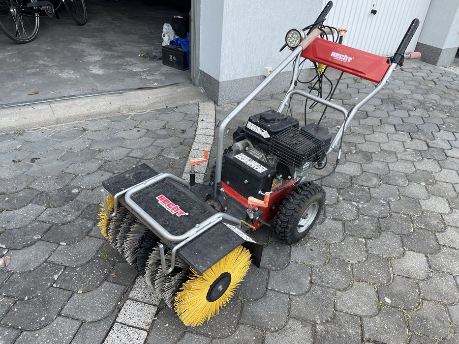 Zamiatarka spalinowa spalinowa Hecht 8616SE