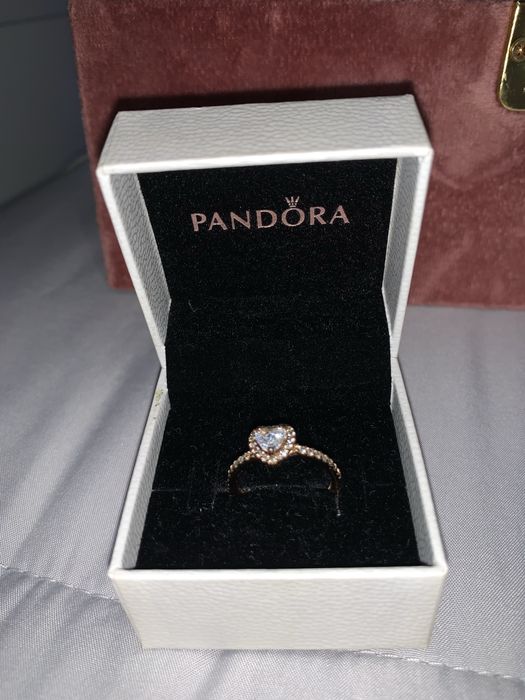 Anel pandora dourado
