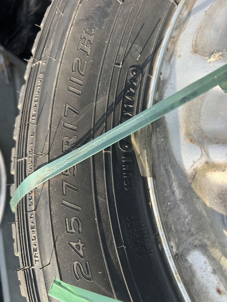 Toyota Land Cruiser 120 opony nowe Dunlop Grandtrek AT30 245/75R17